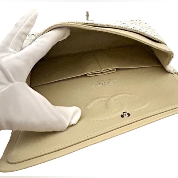 Chanel Women’s‎ Tweed Medium Timeless Classic Double Flap Shoulder Bag AUTHENTIC - Picture 8 of 16